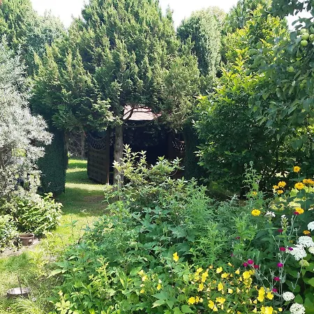 Gospodarstwo agroturystyczne Nad Bobrem *